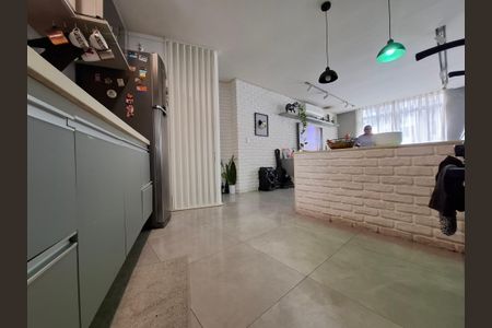 Apartamento à venda com 93m², 2 quartos e 1 vaga Apartamento à venda com 93m², 2 quartos e 1 vagaCozinha