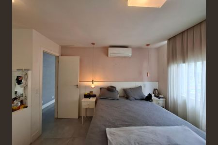 Apartamento à venda com 93m², 2 quartos e 1 vaga Apartamento à venda com 93m², 2 quartos e 1 vagaSuíte