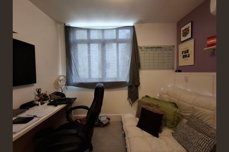 Apartamento à venda com 93m², 2 quartos e 1 vaga Apartamento à venda com 93m², 2 quartos e 1 vagaQuarto