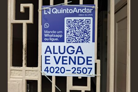 Apartamento à venda com 93m², 2 quartos e 1 vaga Apartamento à venda com 93m², 2 quartos e 1 vagaPlaca