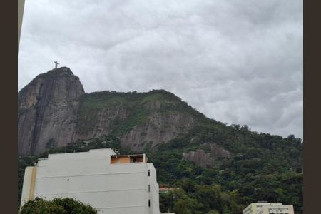 Apartamento à venda com 93m², 2 quartos e 1 vaga Apartamento à venda com 93m², 2 quartos e 1 vagaVista da área externa