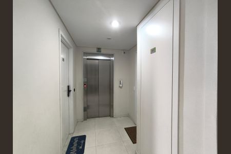 Apartamento à venda com 55m², 2 quartos e 1 vaga Apartamento à venda com 55m², 2 quartos e 1 vagaElevador