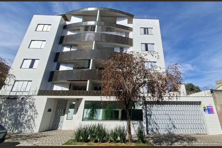 Apartamento à venda com 203m², 4 quartos e 3 vagas Apartamento à venda com 203m², 4 quartos e 3 vagasFachada