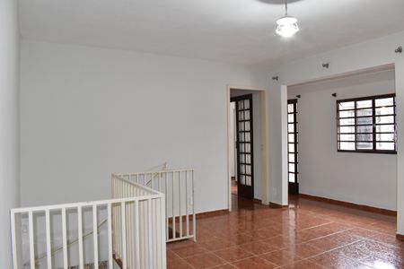 Sala 2 de casa para alugar com 3 quartos, 200m² em Santa Cândida, Curitiba