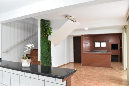 Sala e Cozinha de casa para alugar com 3 quartos, 200m² em Santa Cândida, Curitiba