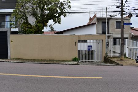Casa para alugar com 200m², 3 quartos e 4 vagasFachada