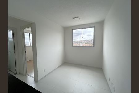 Sala de apartamento para alugar com 2 quartos, 38m² em Bonsucesso, Rio de Janeiro