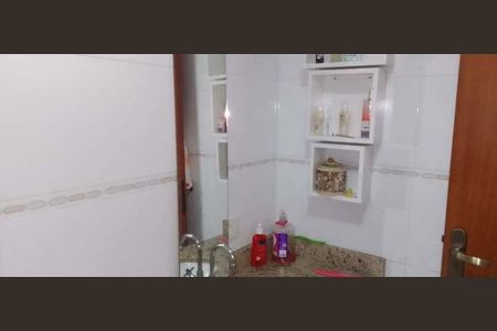 Banheiro de apartamento para alugar com 1 quarto, 57m² em Vargem Grande, Pinhais