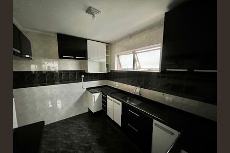 Apartamento para alugar com 70m², 2 quartos e 2 vagasCozinha