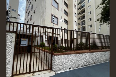 Apartamento para alugar com 70m², 2 quartos e 2 vagasFachada