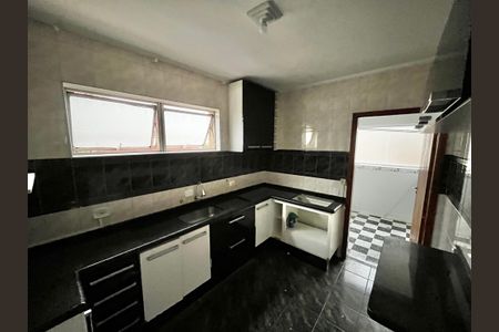 Apartamento para alugar com 70m², 2 quartos e 2 vagasCozinha