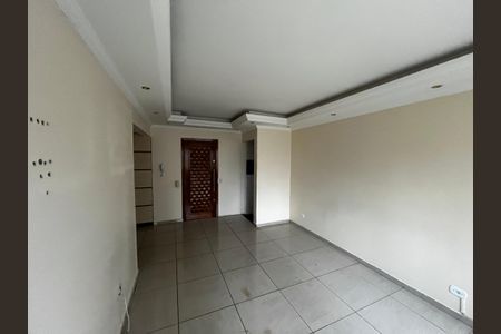 Apartamento para alugar com 70m², 2 quartos e 2 vagasSala