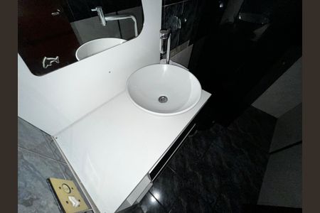 Apartamento para alugar com 70m², 2 quartos e 2 vagasBanheiro