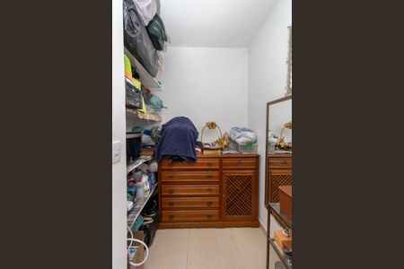 Apartamento à venda com 62m², 2 quartos e 1 vaga Apartamento à venda com 62m², 2 quartos e 1 vagaQuarto de Serviço