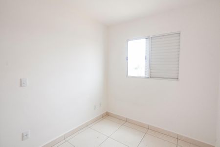 Quarto 1 de apartamento para alugar com 2 quartos, 46m² em Shopping Park, Uberlândia