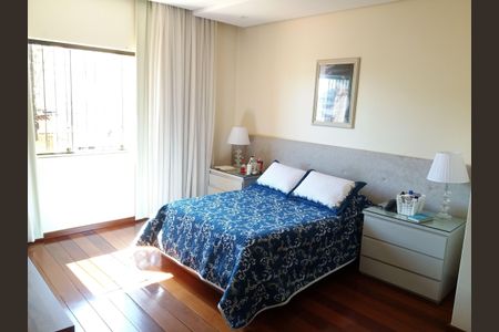 Casa à venda com 511m², 4 quartos e 4 vagas Casa à venda com 511m², 4 quartos e 4 vagasFoto 33