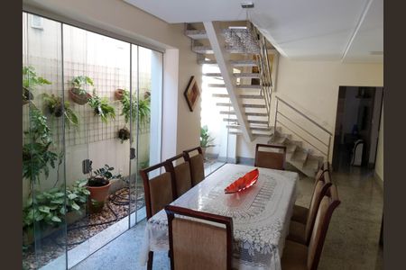 Casa à venda com 511m², 4 quartos e 4 vagas Casa à venda com 511m², 4 quartos e 4 vagasFoto 05