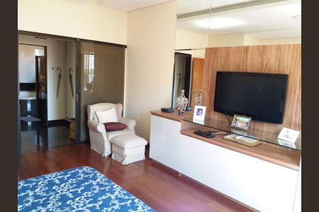 Casa à venda com 511m², 4 quartos e 4 vagas Casa à venda com 511m², 4 quartos e 4 vagasFoto 32