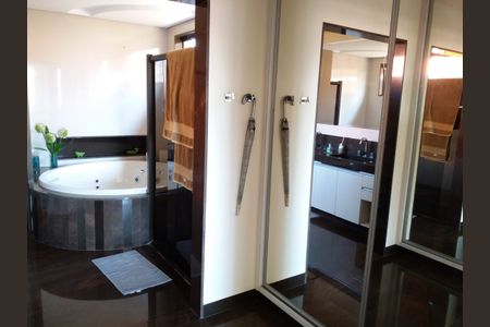 Casa à venda com 511m², 4 quartos e 4 vagas Casa à venda com 511m², 4 quartos e 4 vagasFoto 37