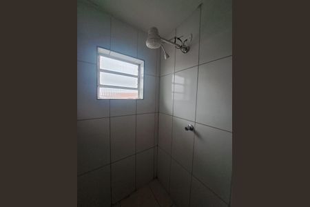 Banheiro de casa para alugar com 1 quarto, 55m² em Padroeira, Osasco
