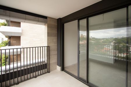 Apartamento à venda com 175m², 3 quartos e 3 vagasSuíte 1 varanda