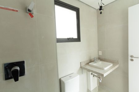 Apartamento à venda com 175m², 3 quartos e 3 vagasBanheiro da Suíte 2