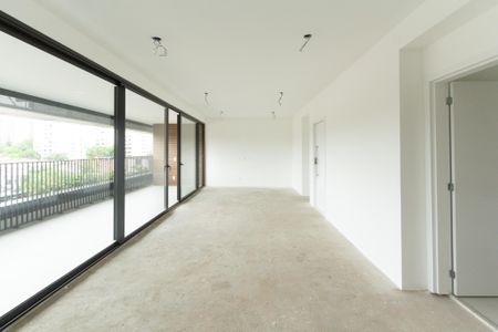 Sala de apartamento para alugar com 3 quartos, 175m² em Vila Nova Conceição, São Paulo