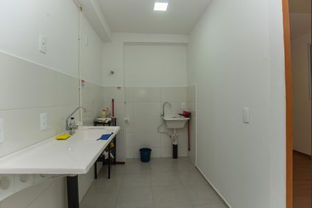 Apartamento à venda com 37m², 2 quartos e sem vaga Apartamento à venda com 37m², 2 quartos e sem vagaCozinha Americana