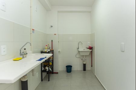 Apartamento à venda com 37m², 2 quartos e sem vaga Apartamento à venda com 37m², 2 quartos e sem vagaCozinha Americana