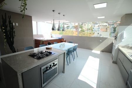 Apartamento à venda com 162m², 4 quartos e 3 vagasCozinha 2