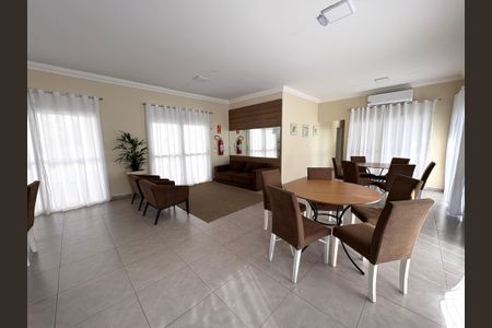 Apartamento à venda com 52m², 2 quartos e 1 vaga Apartamento à venda com 52m², 2 quartos e 1 vagaÁrea comum - Salão de festas