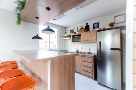 Apartamento para alugar com 46m², 2 quartos e 1 vaga Apartamento para alugar com 46m², 2 quartos e 1 vagaÁrea comum - Salão de festas