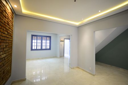 Sala de casa para alugar com 4 quartos, 180m² em Cambuci, São Paulo