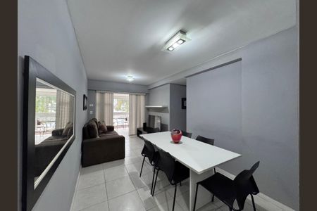 Sala de apartamento para alugar com 3 quartos, 82m² em Recreio dos Bandeirantes, Rio de Janeiro