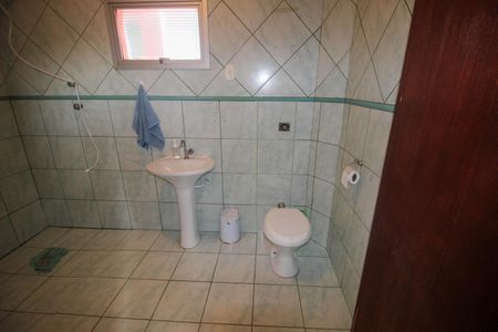 Casa para alugar com 350m², 2 quartos e 4 vagas Casa para alugar com 350m², 2 quartos e 4 vagasBanheiro da Suíte