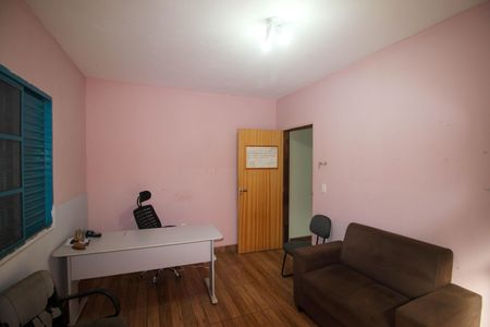 Casa para alugar com 350m², 2 quartos e 4 vagas Casa para alugar com 350m², 2 quartos e 4 vagasQuarto 1