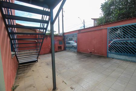 Casa para alugar com 350m², 2 quartos e 4 vagas Casa para alugar com 350m², 2 quartos e 4 vagasGaragem