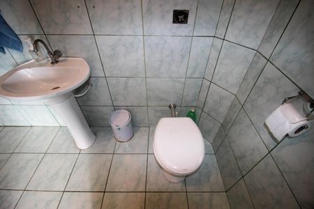 Casa para alugar com 350m², 2 quartos e 4 vagas Casa para alugar com 350m², 2 quartos e 4 vagasBanheiro da Suíte