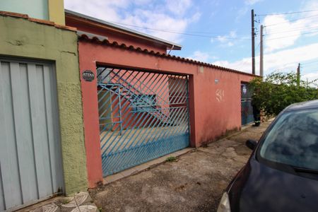 Casa para alugar com 350m², 2 quartos e 4 vagas Casa para alugar com 350m², 2 quartos e 4 vagasFachada