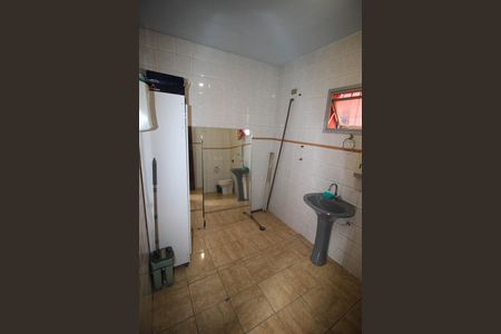 Casa para alugar com 350m², 2 quartos e 4 vagas Casa para alugar com 350m², 2 quartos e 4 vagasBanheiro Social