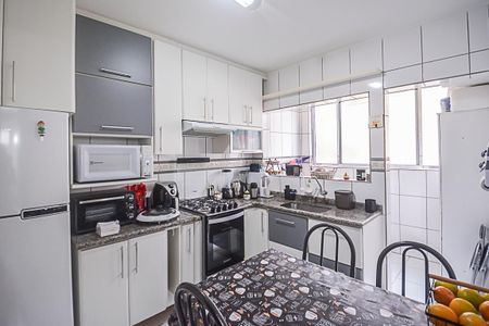 Apartamento à venda com 56m², 2 quartos e 1 vagaCozinha