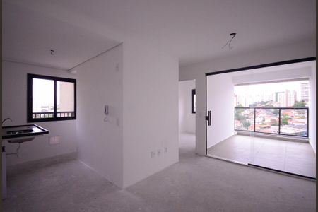 Sala/Cozinha  de apartamento à venda com 2 quartos, 49m² em Bosque da Saúde, São Paulo