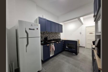 Apartamento à venda com 107m², 3 quartos e sem vaga Apartamento à venda com 107m², 3 quartos e sem vagaCozinha