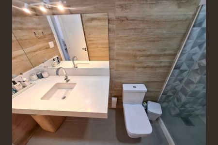 Apartamento à venda com 107m², 3 quartos e sem vaga Apartamento à venda com 107m², 3 quartos e sem vagaBanheiro