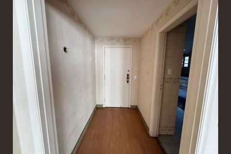 Apartamento à venda com 220m², 4 quartos e 2 vagas