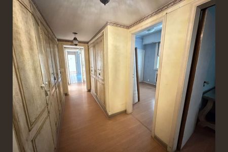 Apartamento à venda com 220m², 4 quartos e 2 vagas