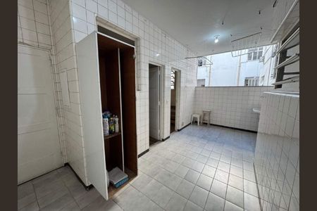 Apartamento à venda com 220m², 4 quartos e 2 vagas