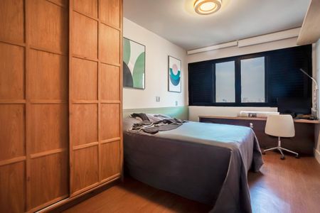 Apartamento à venda com 226m², 4 quartos e 3 vagas