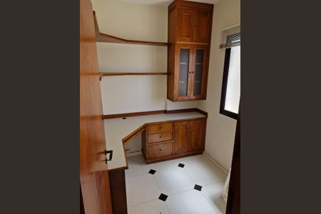 Apartamento à venda com 165m², 4 quartos e 1 vaga