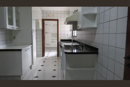 Apartamento à venda com 165m², 4 quartos e 1 vaga